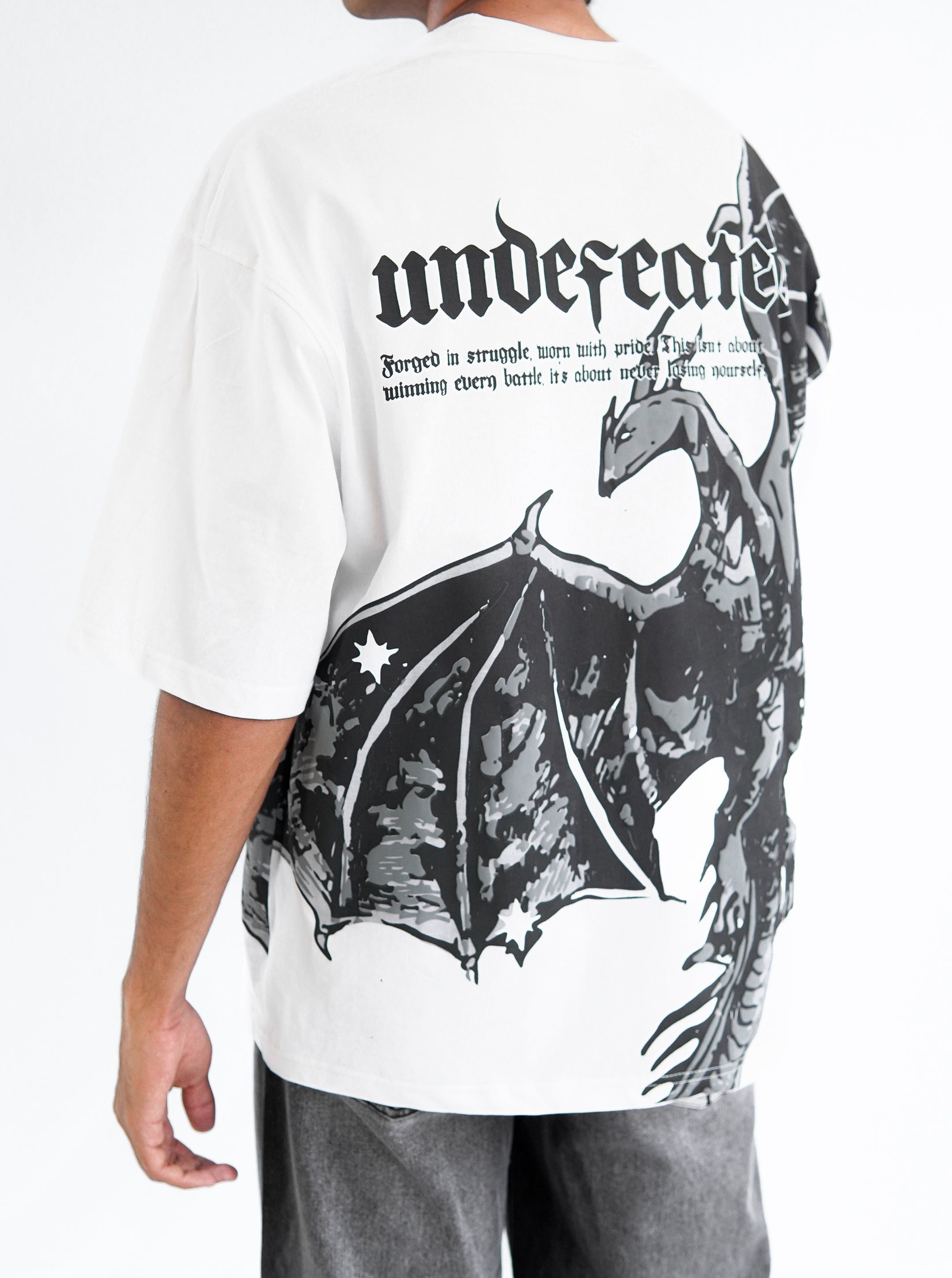 Undefeated - Oversized T Shirt