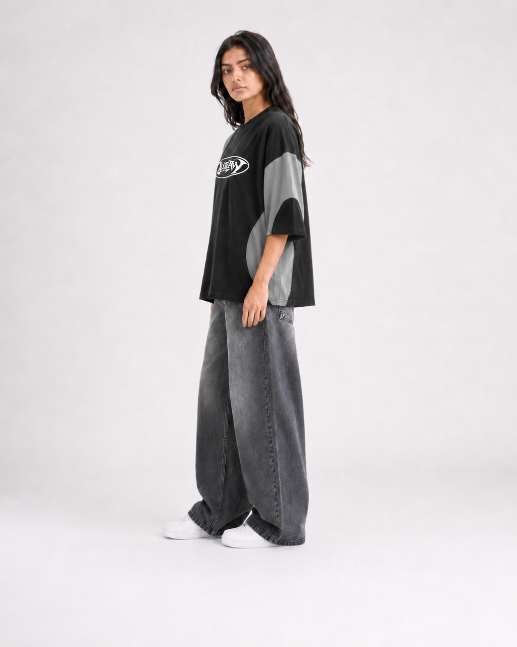 Outlaw - Oversized T Shirt