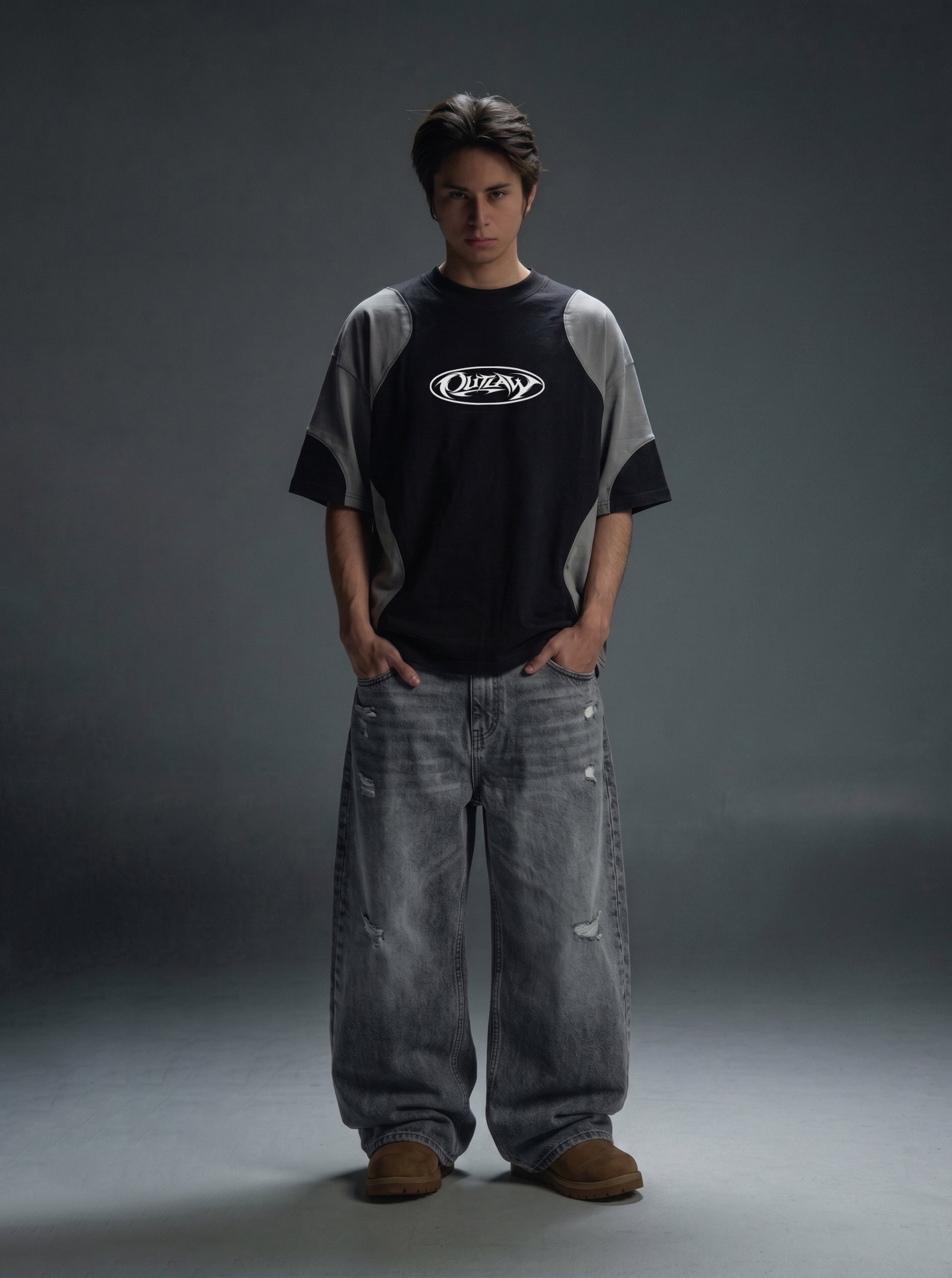 Outlaw - Oversized T Shirt